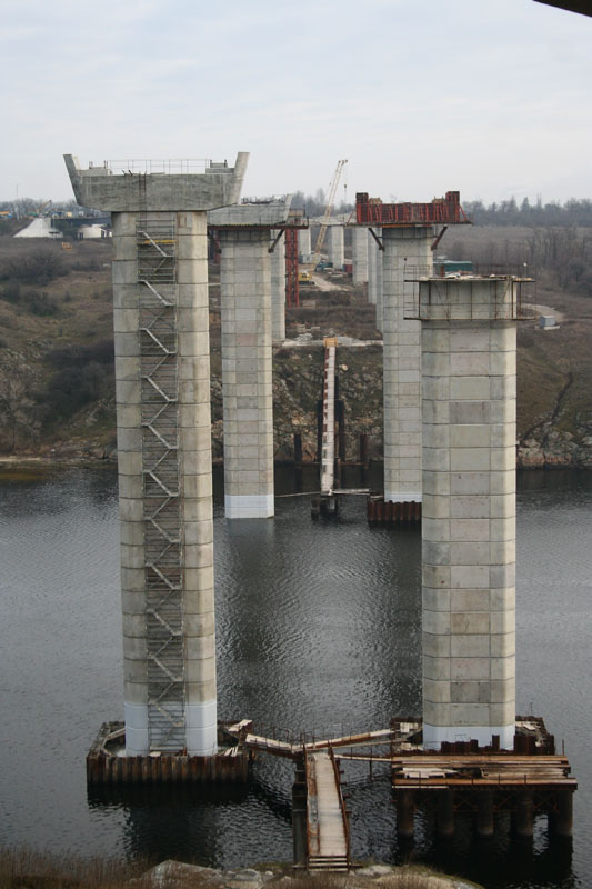 Украинские нардепы проверят строительство запорожских мостов