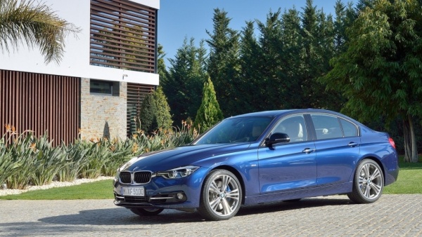 BMW назвала стоимость первой для России модели с тремя цилиндрами