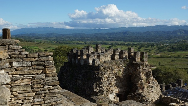 Археологи: Холм в Мексике является продолжением пирамиды индейцев Майя