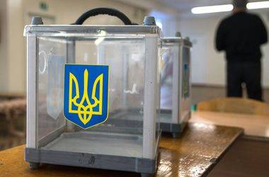 Многих украинцев закон о местных выборах лишает права проголосовать