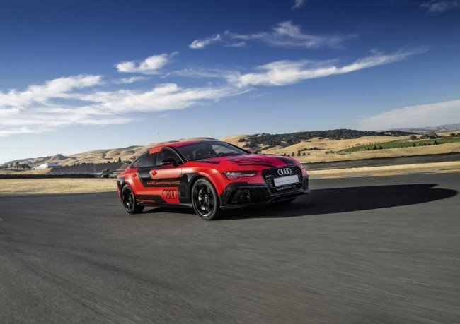 Audi RS7 стал на 400 килограмм легче