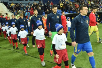 ФИФА завела новое дело на сборную Украины из-за нацистских кричалок фанатов - СМИ