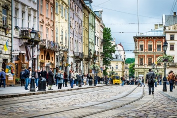 Древнее кладбище откопали в центре Львова