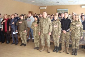 В Покровске отметили день Вооруженных Сил Украины и Международный день волонтеров