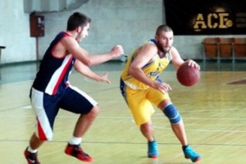 Ялтинцы победили действующих чемпионов Крыма по баскетболу