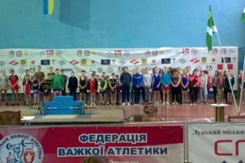 Черноморские тяжелоатлеты приняли участие во Всеукраинском турнире