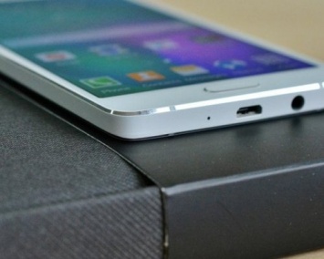 Samsung презентует новинку Galaxy S8 в марте или апреле следующего года