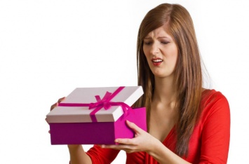 Ученые назвали причину выбора плохих подарков