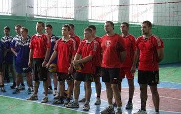 В селе Осипенко состоялся праздничный турнир по волейболу