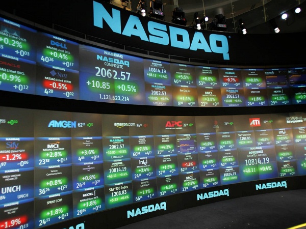 На бирже США индекс NASDAQ поставил рекорд после отчета Google