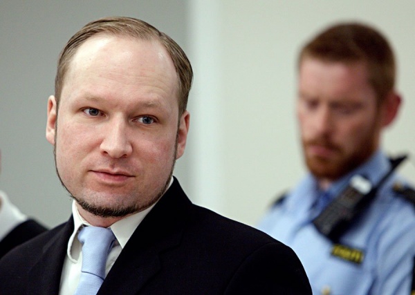 Террорист и убийца Андерс Брейвик стал студентом ВУЗа в Осло