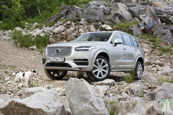 Тест-драйв Volvo XC90: повадки интеллигента