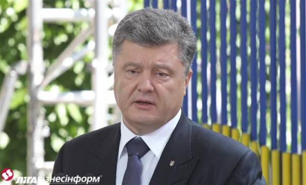 Порошенко рассказал о плановой поездке в Луганск