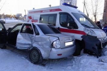 В крупном ДТП в Екатеринбурге пострадали пять человек