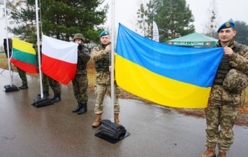 В Польше начались командно-штабные учения с участием военных с Литвы и Украины