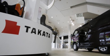 Госрегуляторы США требуют от автопроизводителей ускорить замену подушек "Takata"