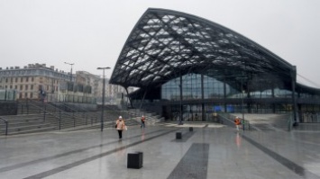 В Польше открылся крупнейший ж/д вокзал (фото)