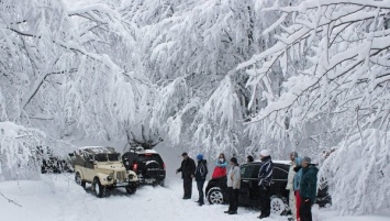 Спасатели подготовили аварийно-спасательные пункты на Ай-Петри и Грушевском перевале и мобильный пункт обогрева
