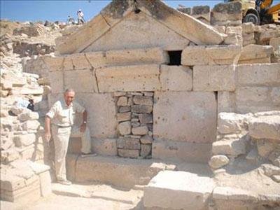 В Греции обнаружена подлинная гробница отца Александра Македонского