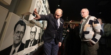 Михалков после посещения Ельцин-Центра назвал его "языческой историей"