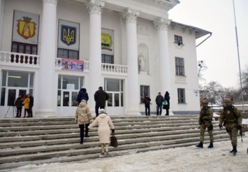 В Донецкой области на избирательном участке подрались журналисты