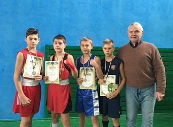 Бердянские боксеры завоевали награды Всеукраинского турнира