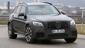 Mercedes "воткнет" V8 в GLC как ответ BMW X3 M