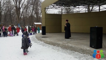 Как Святой Николай в парке им. Ф. Мершавцева подарки раздавал (фото)