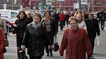 ВЦИОМ: Большинство россиян считают экономическую ситуацию в стране средней