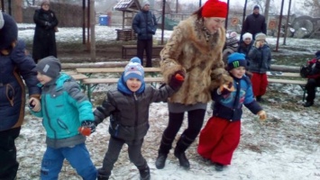 Запорожский «Спас» поздравил детей новогодним представлением (ФОТО)