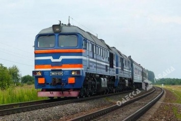 Пассажиры киевского поезда застряли на три часа в Одесской области