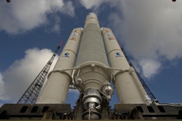 Ракета-носитель Ariane 5 успешно вывела на орбиту два спутника связи 