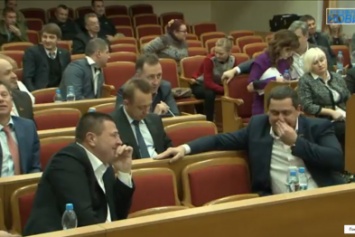 Кременчугским депутатам не удалось "совершить прорыв" и запретить торговлю алкоголем после 22:00