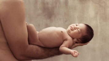 Ученые рассказали о пользе уникальной методики Кенгуру для недоношенных младенцев