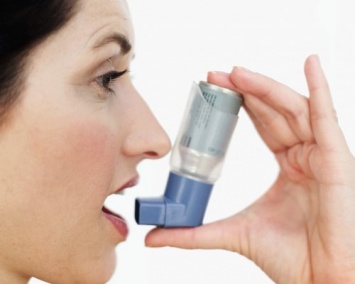 Ученые: Найден витамин, помогающий больным астмой