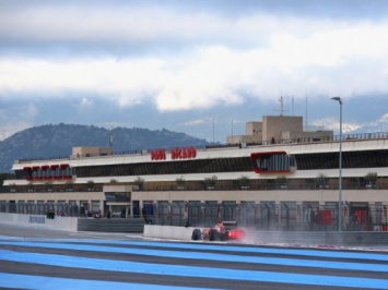 Владельцы "Формулы-1" хотят изменить формат "Гран-при"