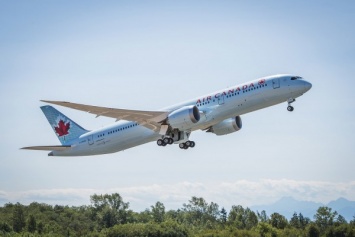 На борту авиалайнера Air Canada от сердечного приступа скончался ребенок