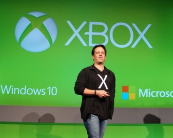 Глава Xbox Фил Спенсер раскритиковал политику своей платформы