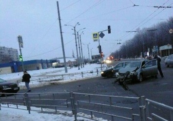 Опасный перекресток: на Новых домах снова ДТП