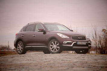 Тест Infiniti QX50: премиум кроссовер по цене Hyundai Tucson