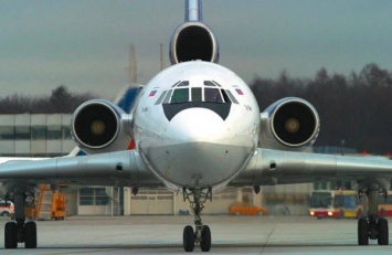 СМИ: Появились новые версии крушения Ту-154 после расшифровки "черного ящика"
