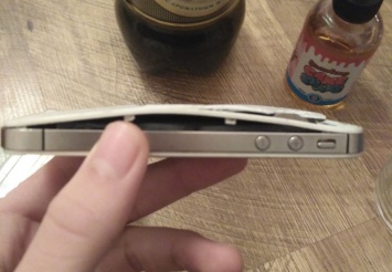IPhone 4s взорвался во время зарядки от адаптера для iPad [фото]