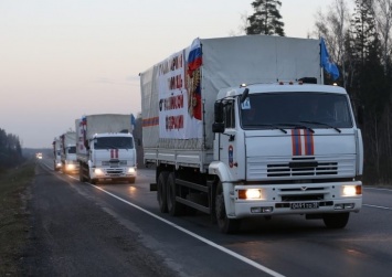 Россия вывозит десятки убитых с Донбасса грузовиками "гумконвоя"