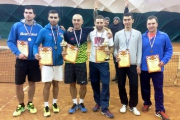 Ялтинско-симферопольская пара стала сильнейшей в Крымской теннисной лиге
