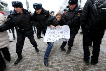 "Не упрекайте нас": россиянка разозлила украинцев жалобой на Путина