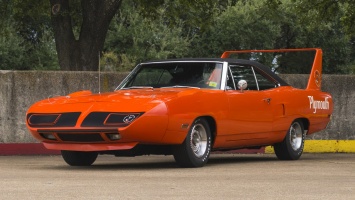 Редкая птица. В США продают сногсшибательное купе Plymouth Superbird