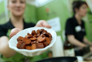 Власти Германии хотят запретить называть вегетарианские блюда