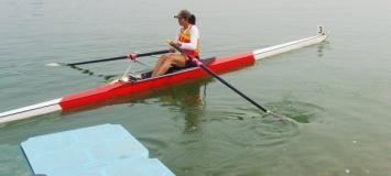 Талантливой херсонской спортсменке купят лодку за счет облбюджета