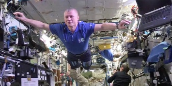 Астронавты показали «Манекен челлендж» на МКС