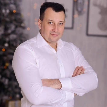 Директор Николаевского областного центра занятости Дмитрий Оборонько поздравляет всех николаевцев с наступающим Новым годом